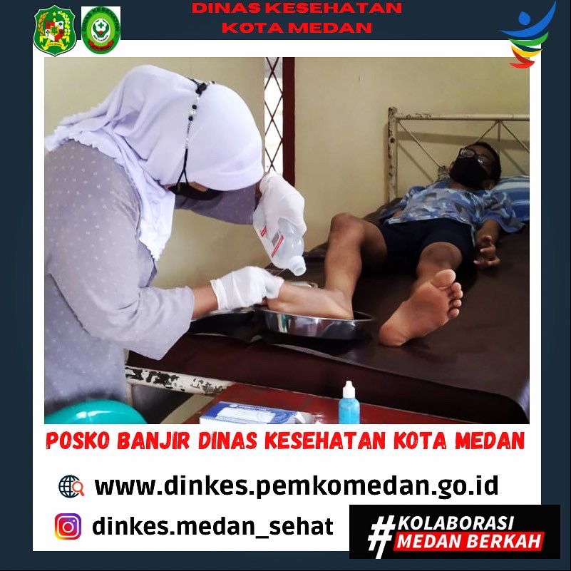 Dinas Kesehatan Kota Medan Menurunkan Tim Medis di Posko Penampungan Warga Yang Terdampak Banjir